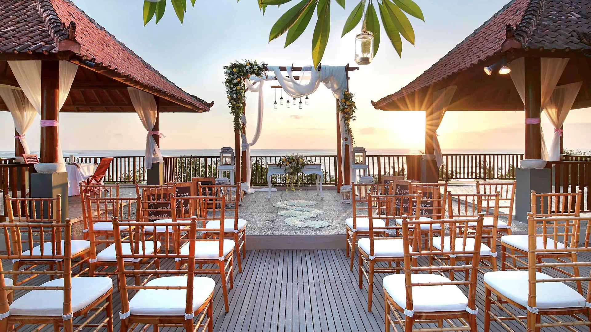 Hotel Mercure Kuta Lombok